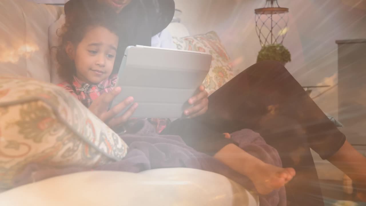 animación de madre asiática en hijab con su hija sobre las nubes