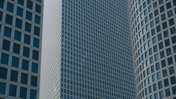Facciata di edifici per uffici nel centro città