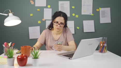 Female-student-doing-e-commerce-shopping.