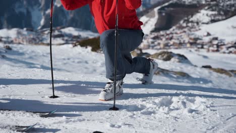 Warm-up-before-skiing-in-the-winter