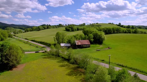 Tierras-De-Cultivo-Aéreas-En-Primavera-Cerca-De-Mountain-City-Tennessee