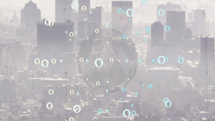 Animazione di elaborazione dati AI con icone e rete di connessioni su paesaggio urbano
