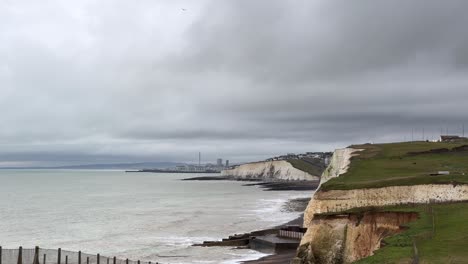 Weitwinkelaufnahme-Mit-Blick-Auf-Die-Kreidefelsen-Und-Den-Ärmelkanal-In-Sussex