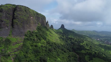 Aerial-view-of-popular-and-historical-tourist-attraction-Anjaneri-Fort-during-monsoon-in-Trimbakeshwar,-Nashik,-Maharashtra,-India