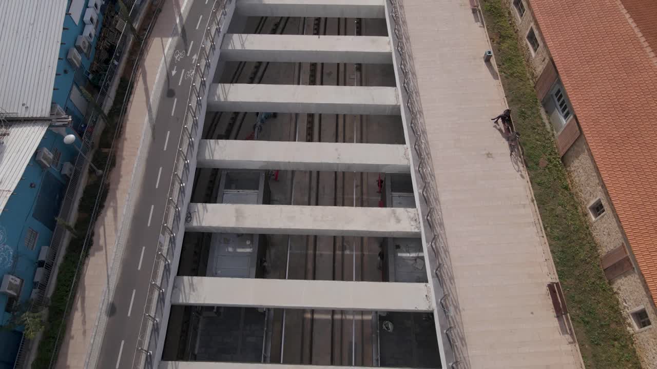 sobre el ferrocarril subterráneo