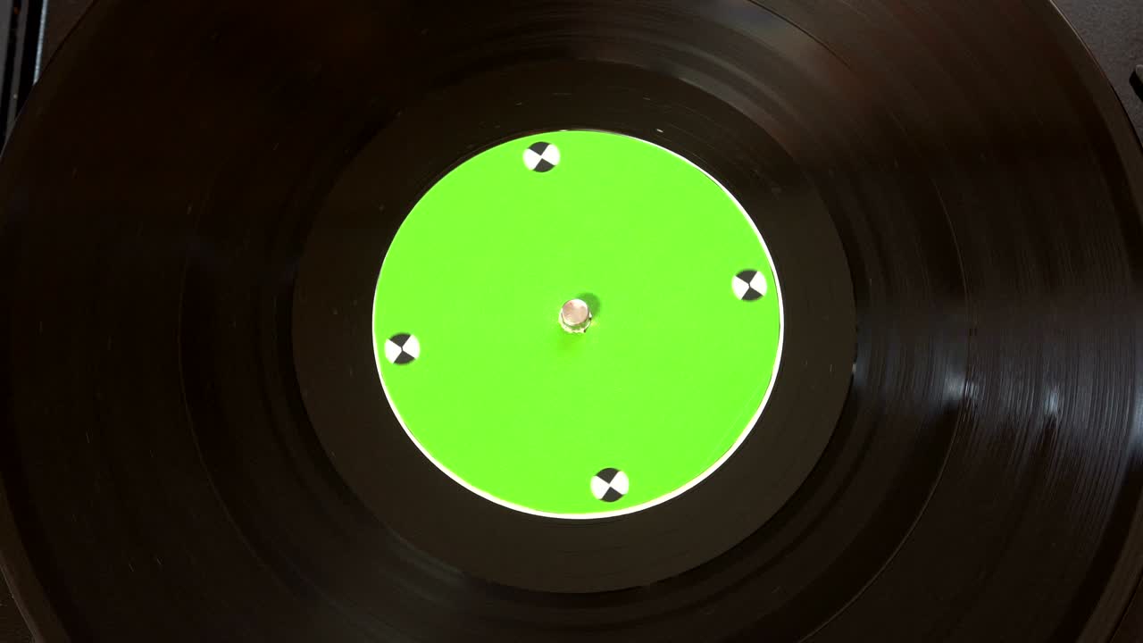 플레어 (pleur) 는 오래된 턴테이블 4k  뷰에서 노래를 재생합니다.