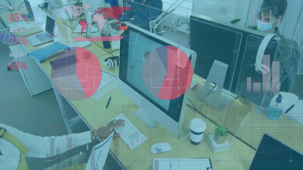사무실에서 마스크를 쓰고 있는 동료들과 함께 통계를 보여주는 디지털 인터페이스의 애니메이션