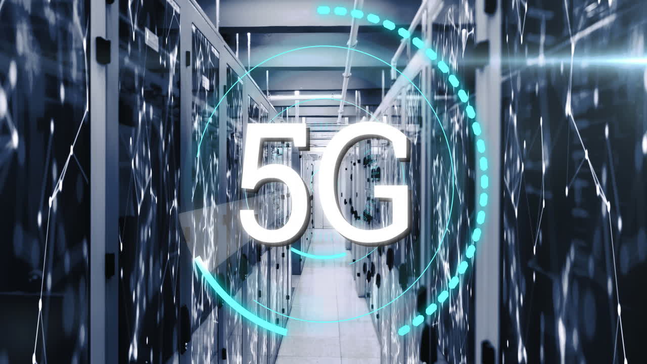 texto de 5g en círculos contra la red de conexiones sobre la sala del servidor
