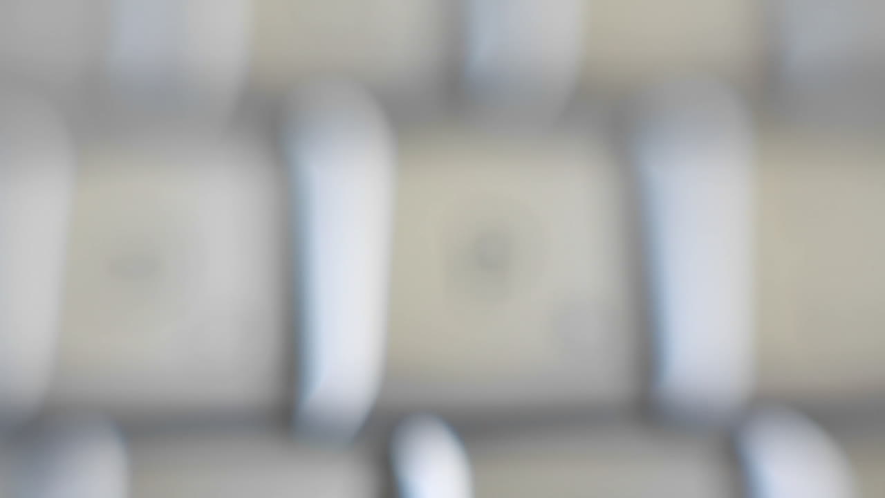 문자 p는 컴퓨터 키보드에 있습니다.