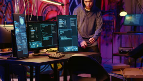 Hacker arrives in graffiti bunker