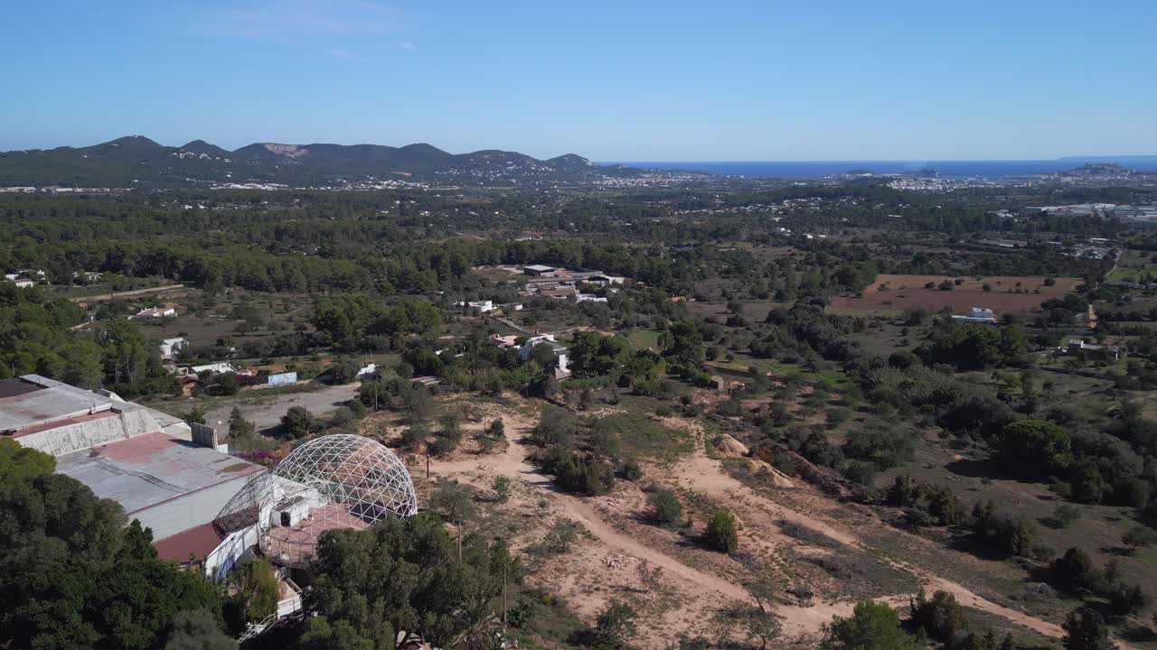 vista desde el club sobre la isla hasta la ciudad de ibiza