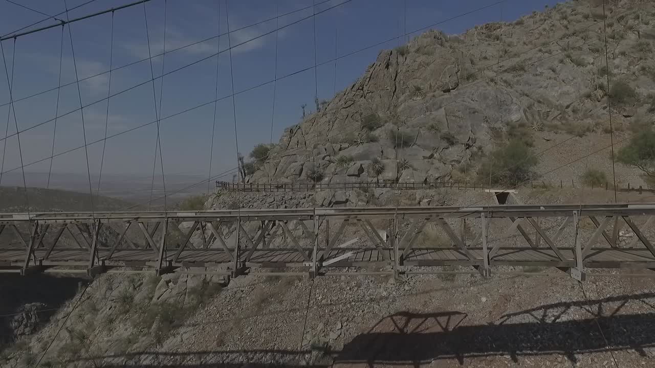 vuelo sobre el puente ojeda, en mapimi durango