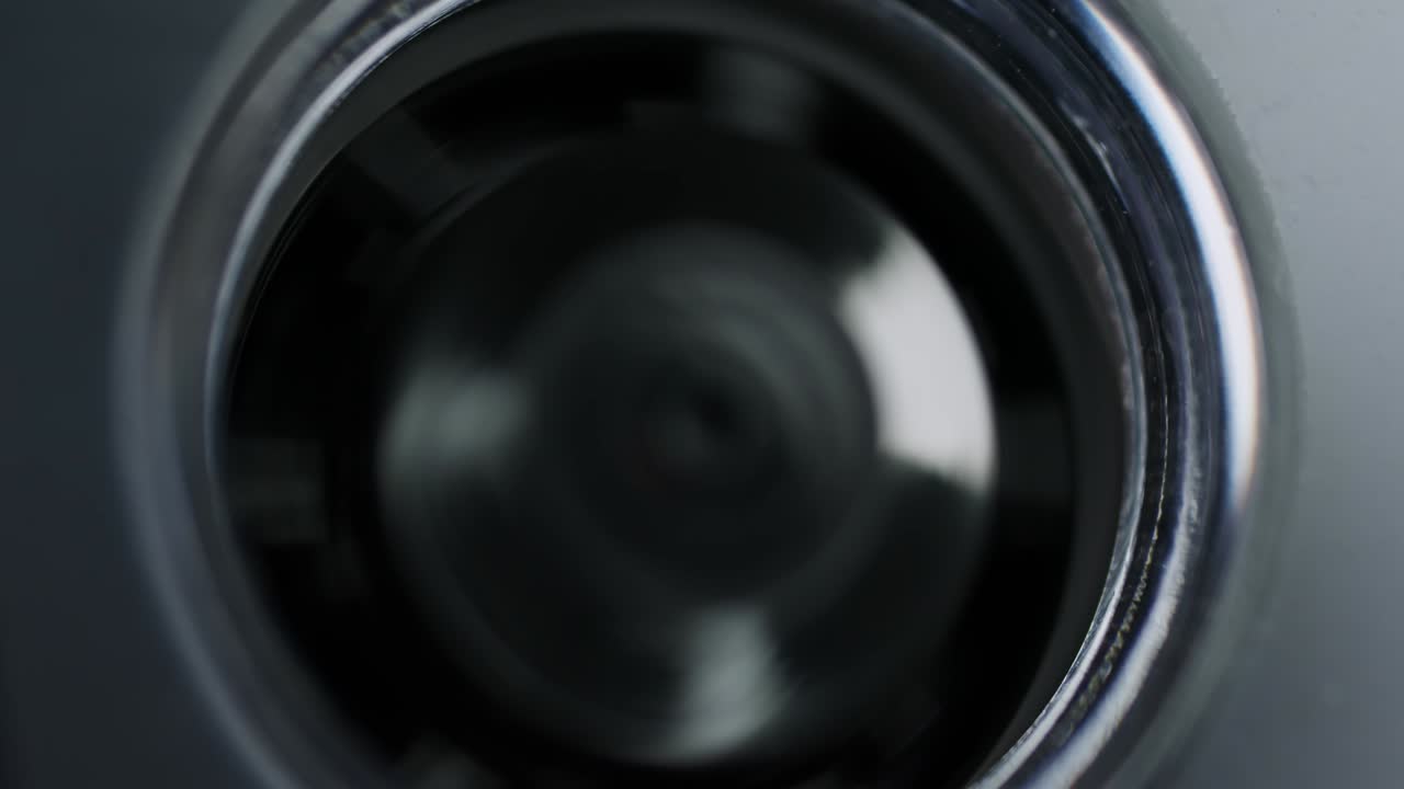 빈티지 오디오 카세트 클로즈업, 리윈딩 메커니즘, 휴대용 오디오 플레이어