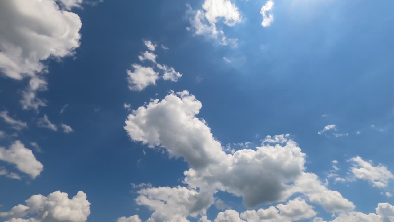 Quick transformation of beautiful clouds in the skies. Grey clouds accumulation timelapse.
