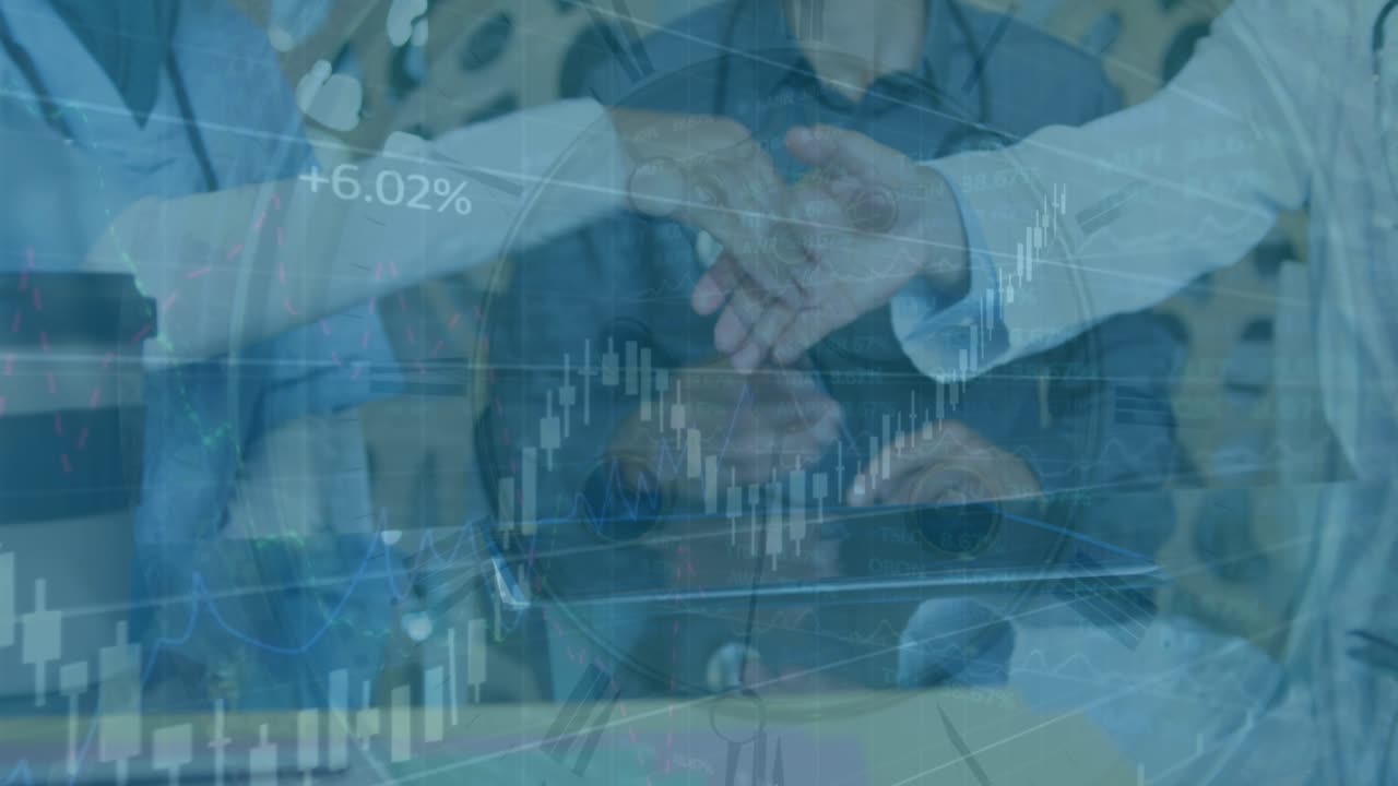 Animación de gráficos y datos sobre la sección media de varios médicos y médicas dándose la mano
