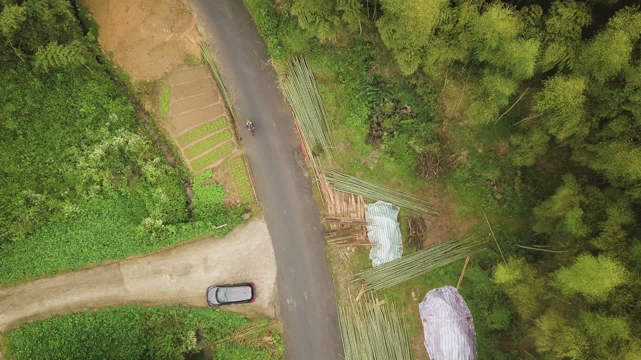 moganshan, deqing county, zhejiang province, china에서 산악 자전거를 타는 4k 자전거 타는 사람