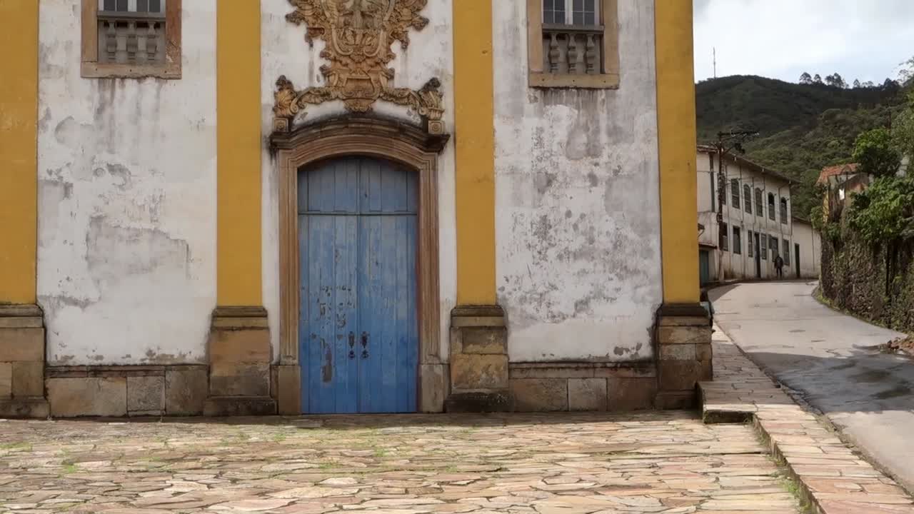 iglesias antiguas de nossa senhora das merces y sao francisco de paula, en ouro preto, minas gerais, brasil