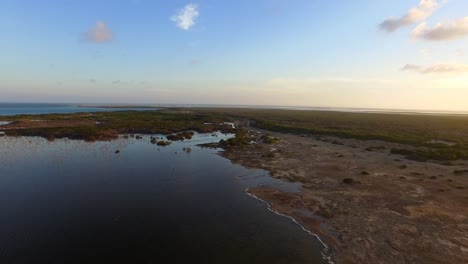 Los-Manglares-De-La-Bahía-Lac-Durante-La-Puesta-De-Sol-En-Bonaire