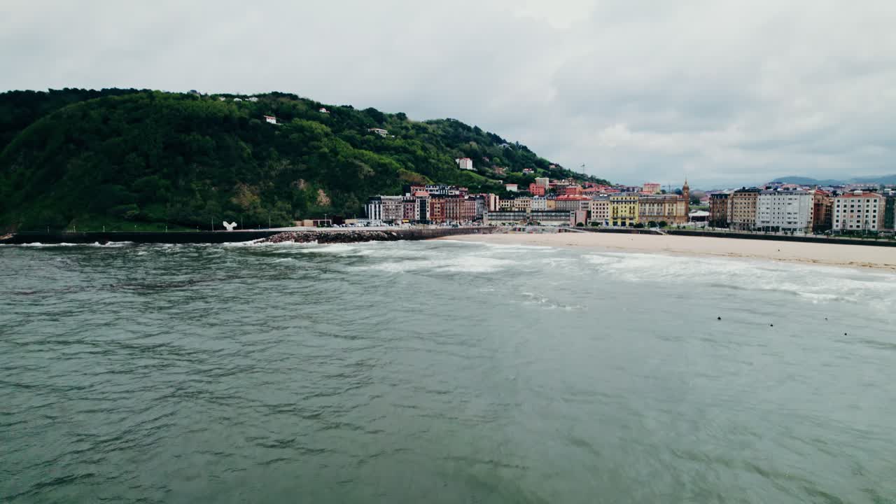 Vista de la ciudad costera