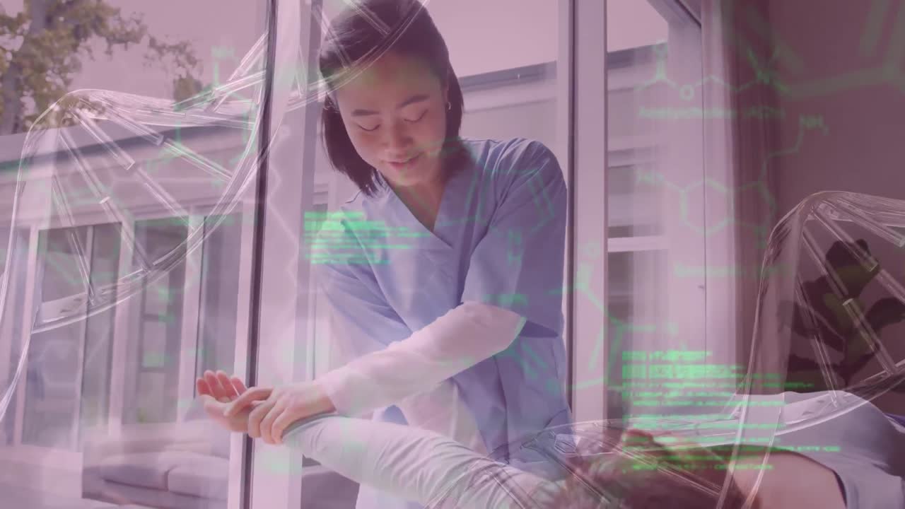 아시아 여성 물리치료사와 여성 환자에 대한 데이터 처리 애니메이션