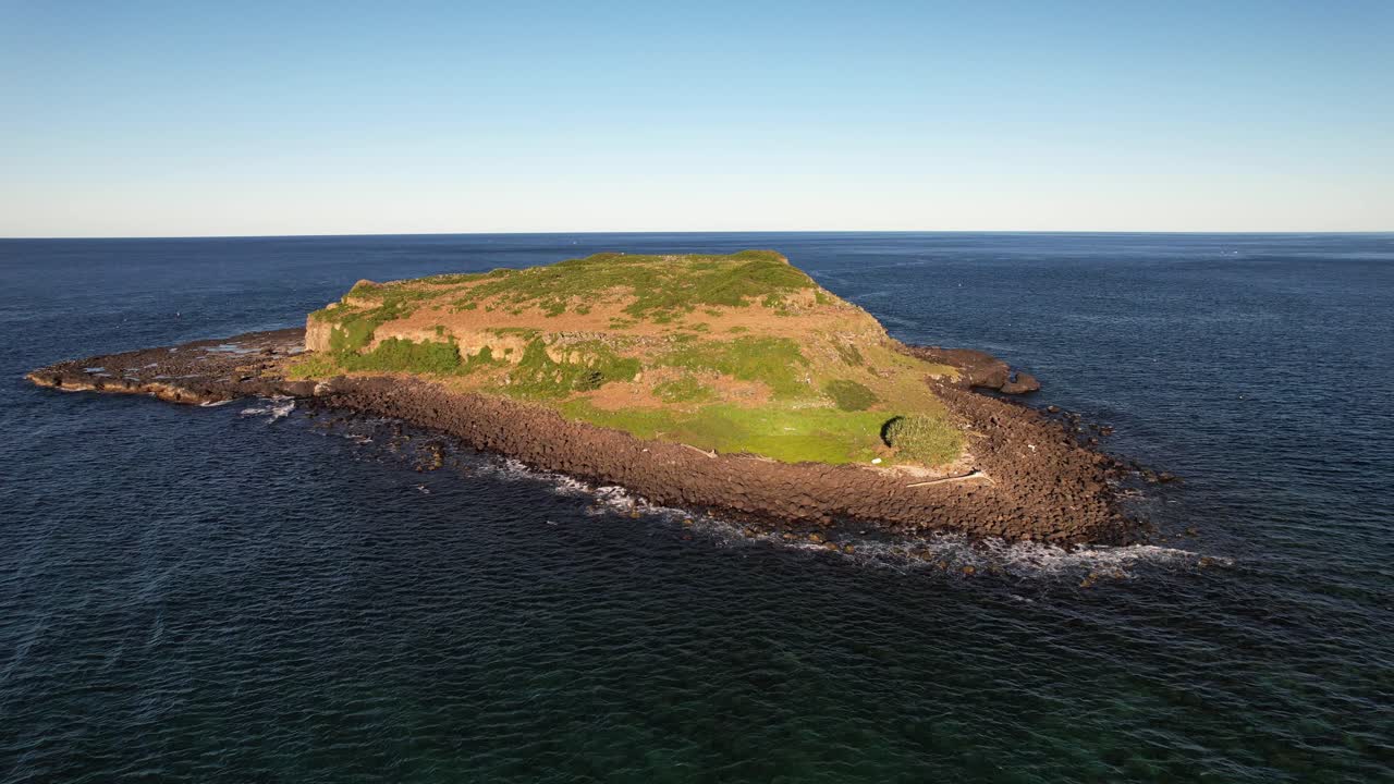 Landscape Of Cook Island (Joong-urra-narrian) In NSW, Australia - Drone Shot