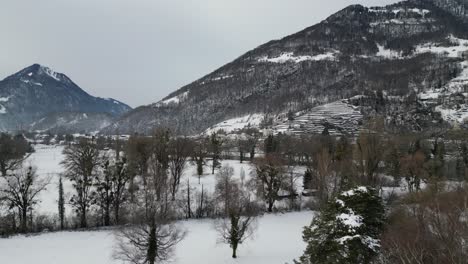 Walensee-Suiza-Amplia-Antena-Desde-La-Base-Del-Pueblo-De-Esquí