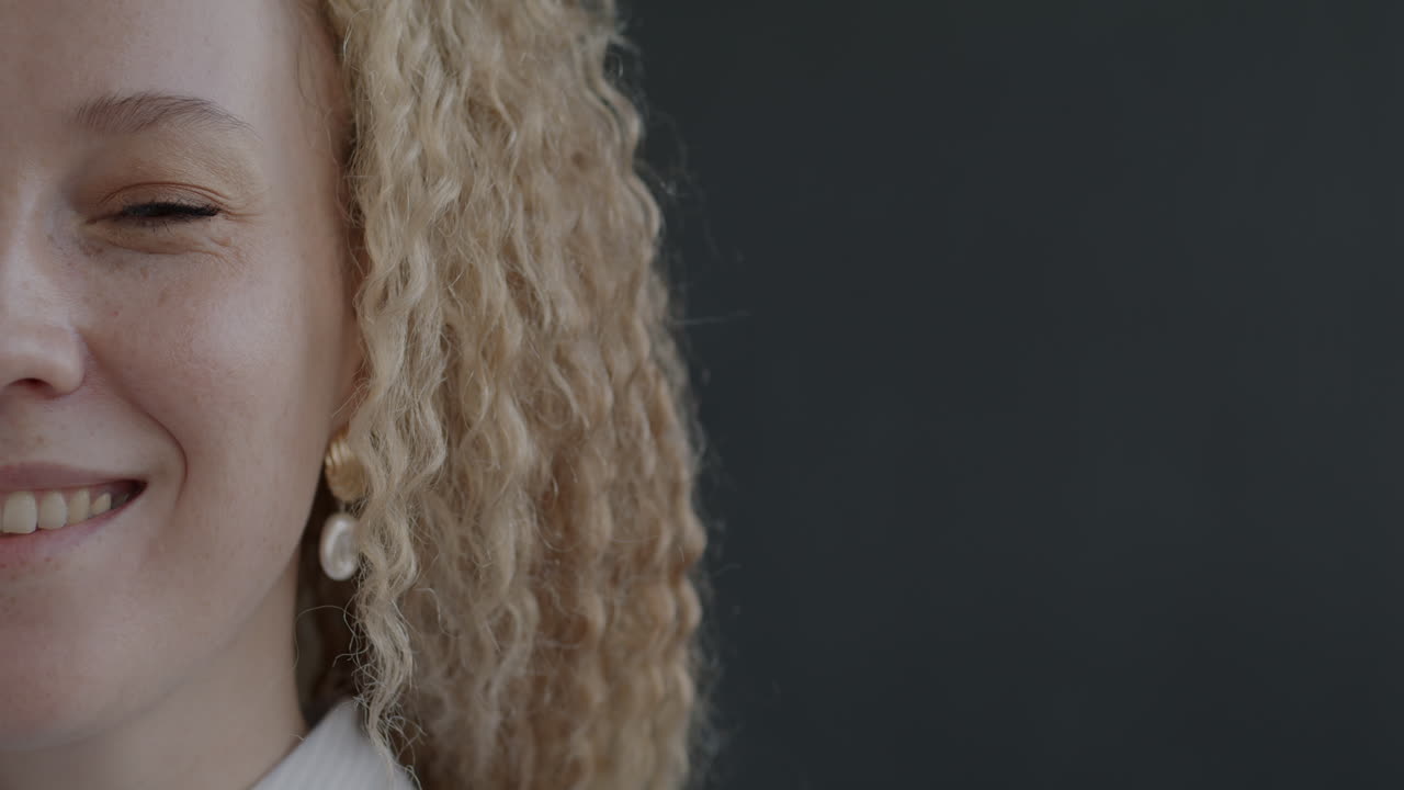 retrato de mujer sonriente