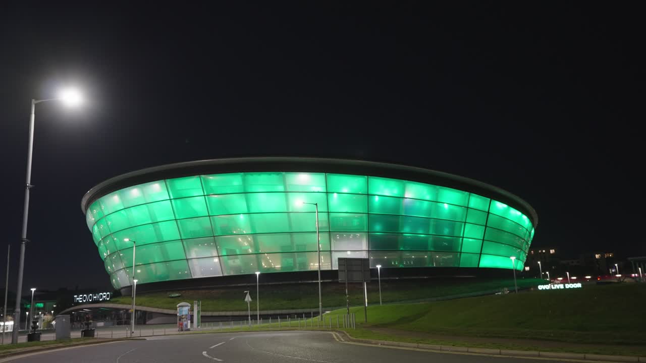 Entertainment, sparkles and shine, under green lights, where visions align