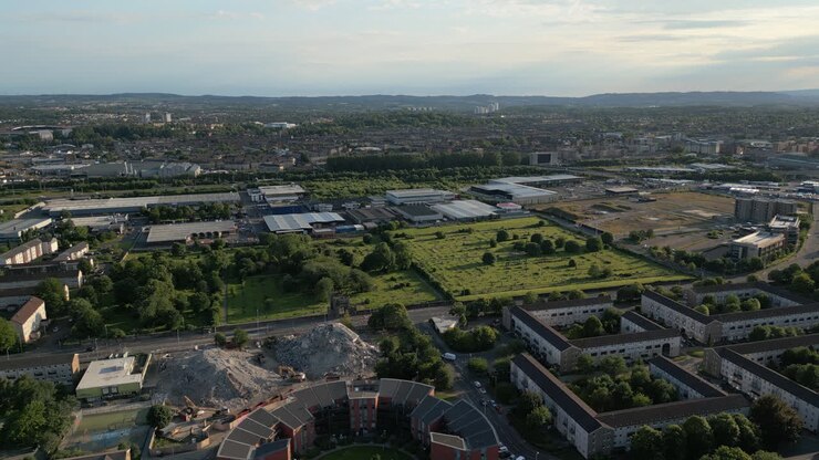 Sorvolo aereo dell'area di Hutchesontown, quartiere residenziale a Glasgow