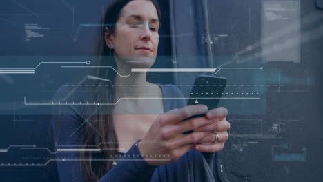 usando un teléfono inteligente, mujer con cabello largo sobre animación de procesamiento de datos futurista