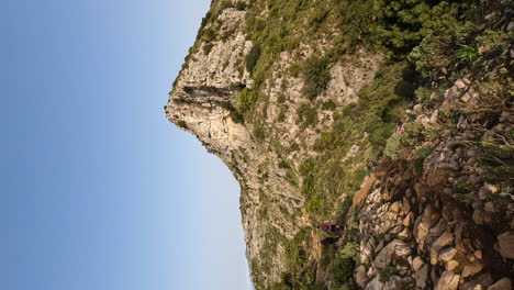 4k 垂直射擊的山崖岩層