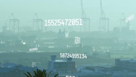 Animation-Sich-ändernder-Zahlen-Und-Computersprache-über-Einer-Nebelbedeckten-Modernen-Stadt