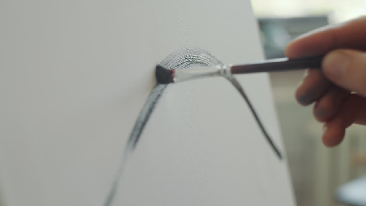 캔버스에 대한 예술가의 그림