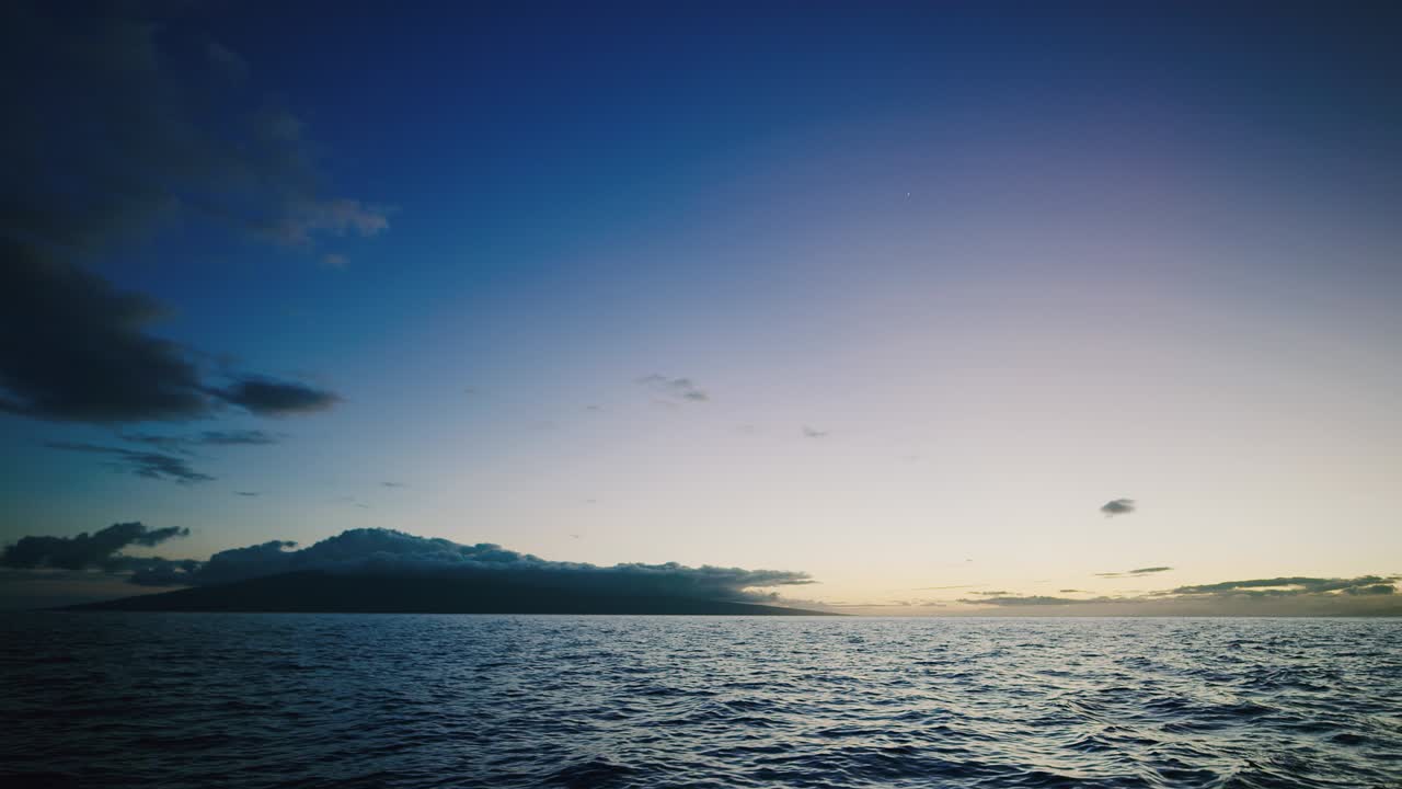 해가 지면 바다