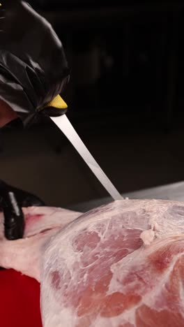 preparing a ham