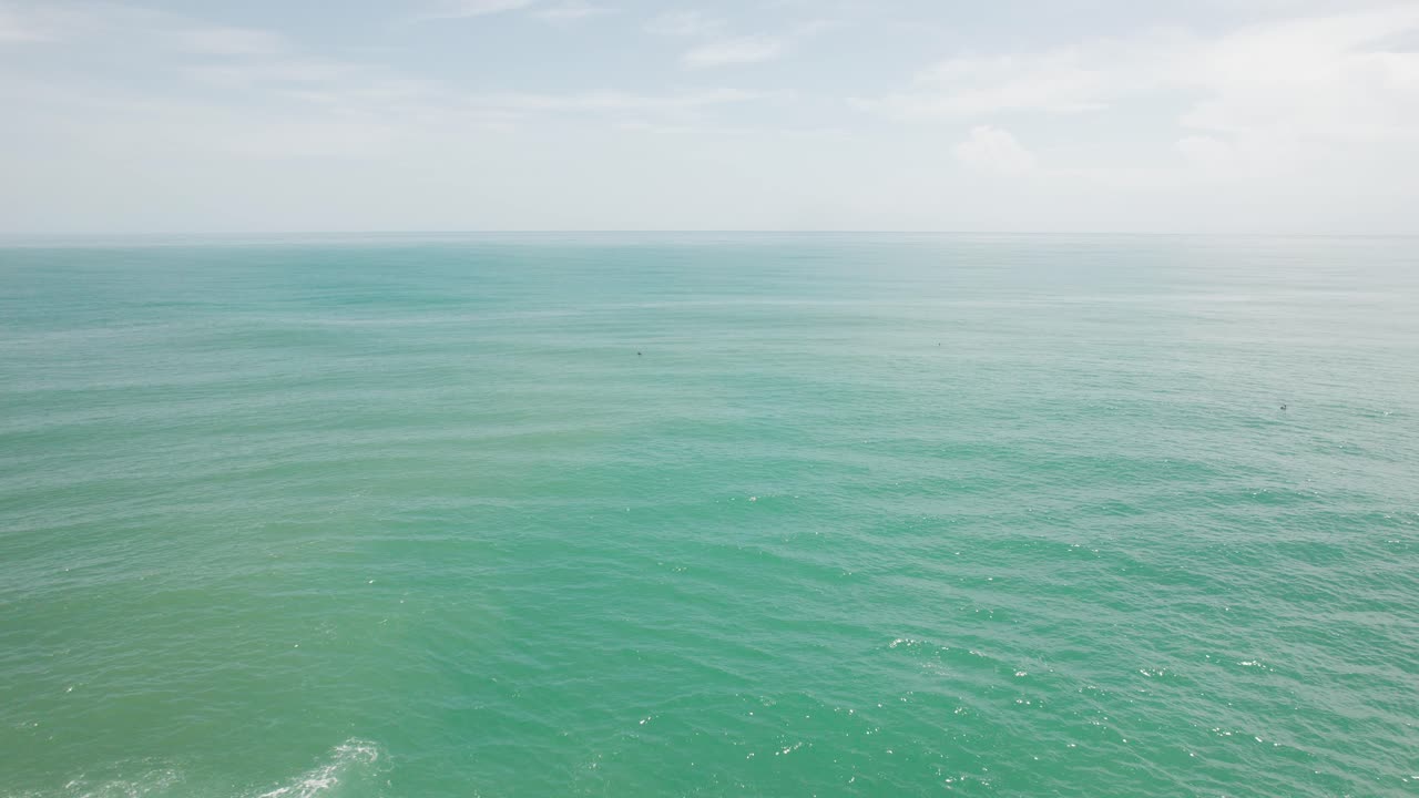Pequeno recife de ilha tropical no Oceano Pacífico, Puerto Viejo, Costa Rica