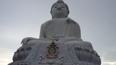 the big buddha looks straight into the eyes.