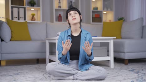 muslim young woman praying.