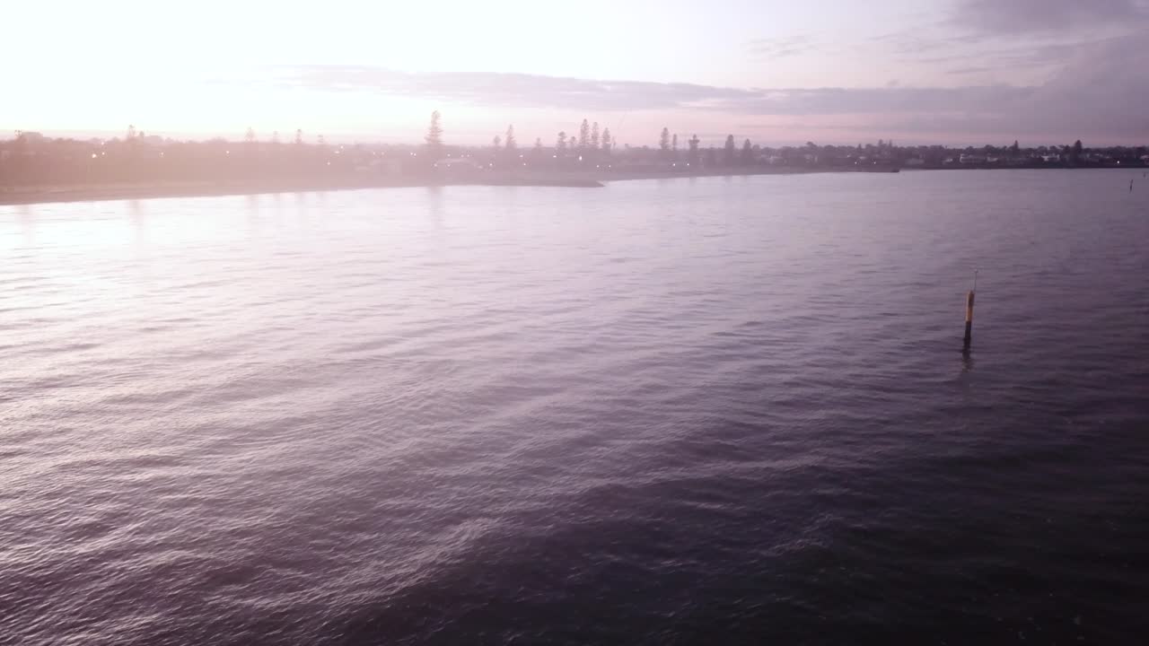 일출 무인 항공기 떠 다니는 바다