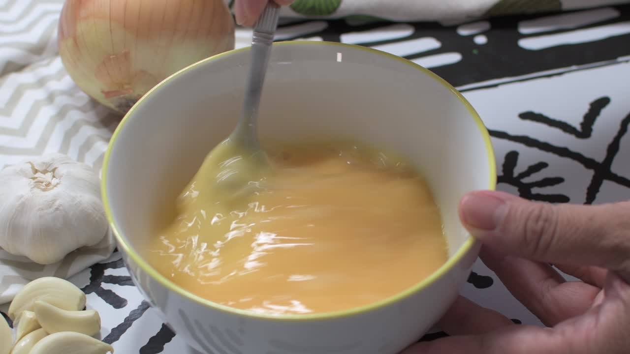Whisk eggs with ingredients