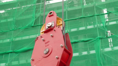 descending tower crane hook block