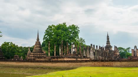 time lapse of sukhothai historical park is a large archaeological site full of history of thailand.