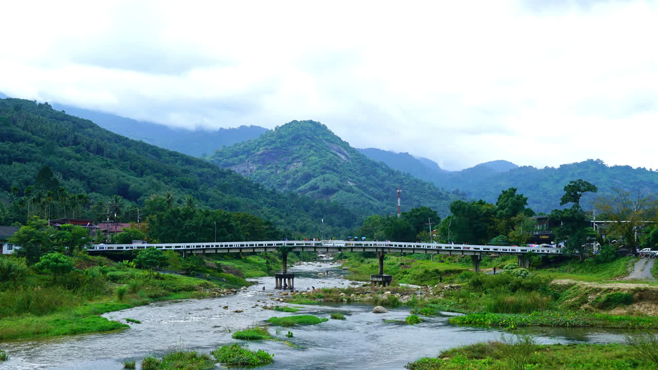 timelapse kiriwong village - uno de los mejores pueblos de aire fresco en tailandia y vive en la antigua cultura de estilo tailandés