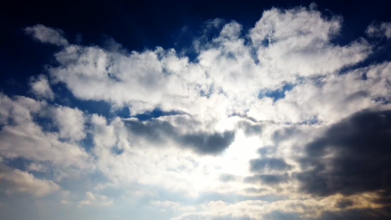 hiperlapso del cielo de verano en mexico