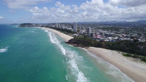 Playas-De-Miami-Y-Burleigh-Durante-El-Verano-En-Gold-Coast,-Queensland,-Australia