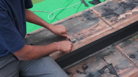 limpieza de la vista de cerca de la tabla de madera