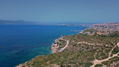 reverso revelado de la torre de calamosca o de los segnali, cagliari, cerdeña, italia