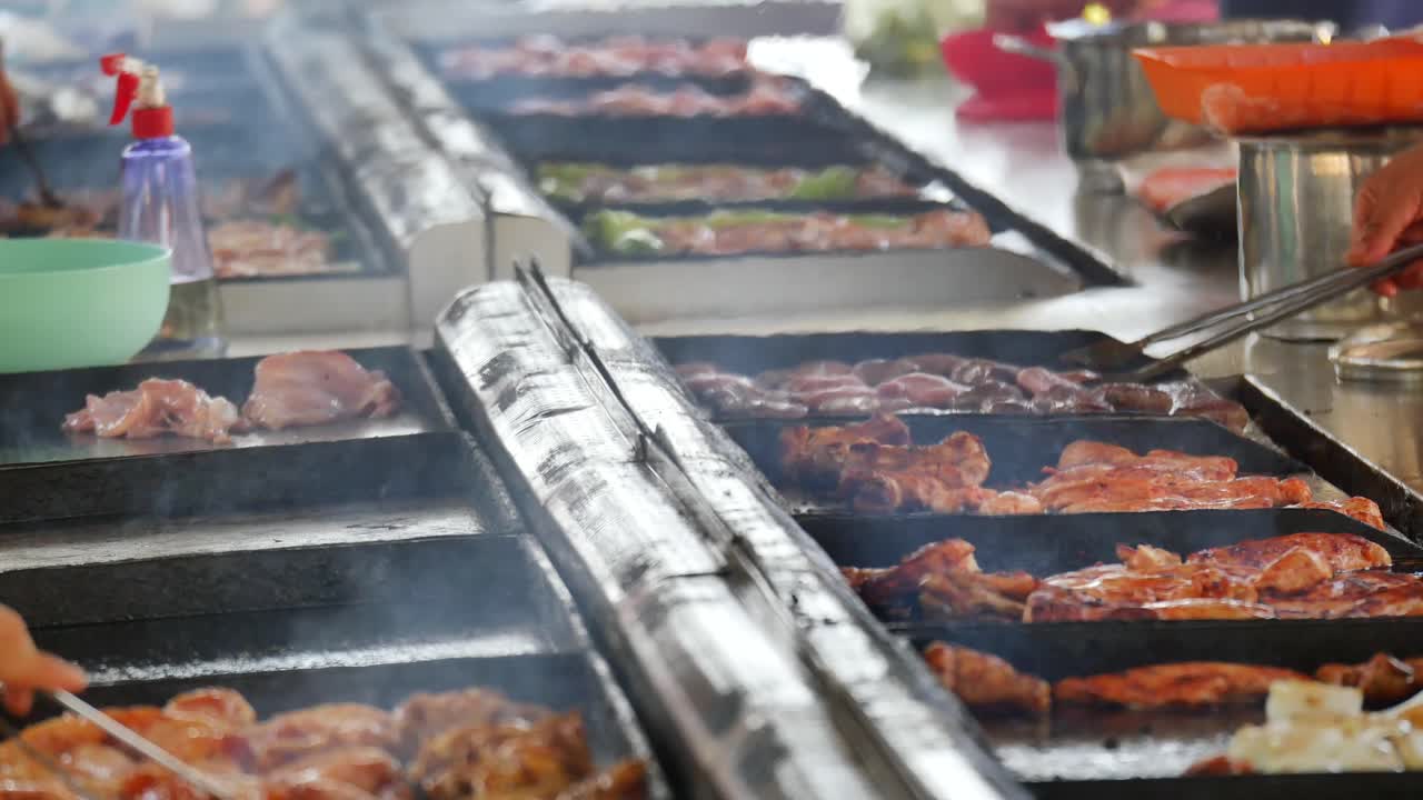 Grilling Meat and Chicken on a Large Grill