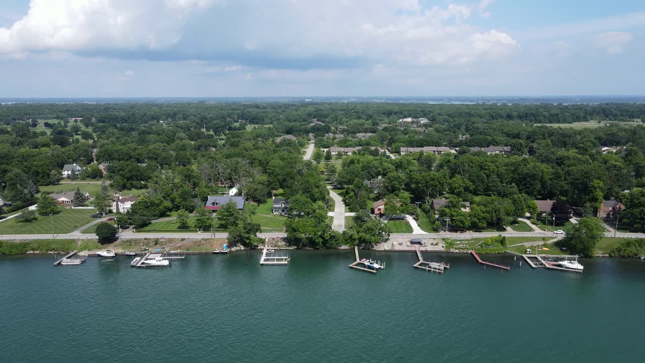 Kota Praja Grosse Ile di Sungai Detroit, dekat Trenton, Michigan, AS