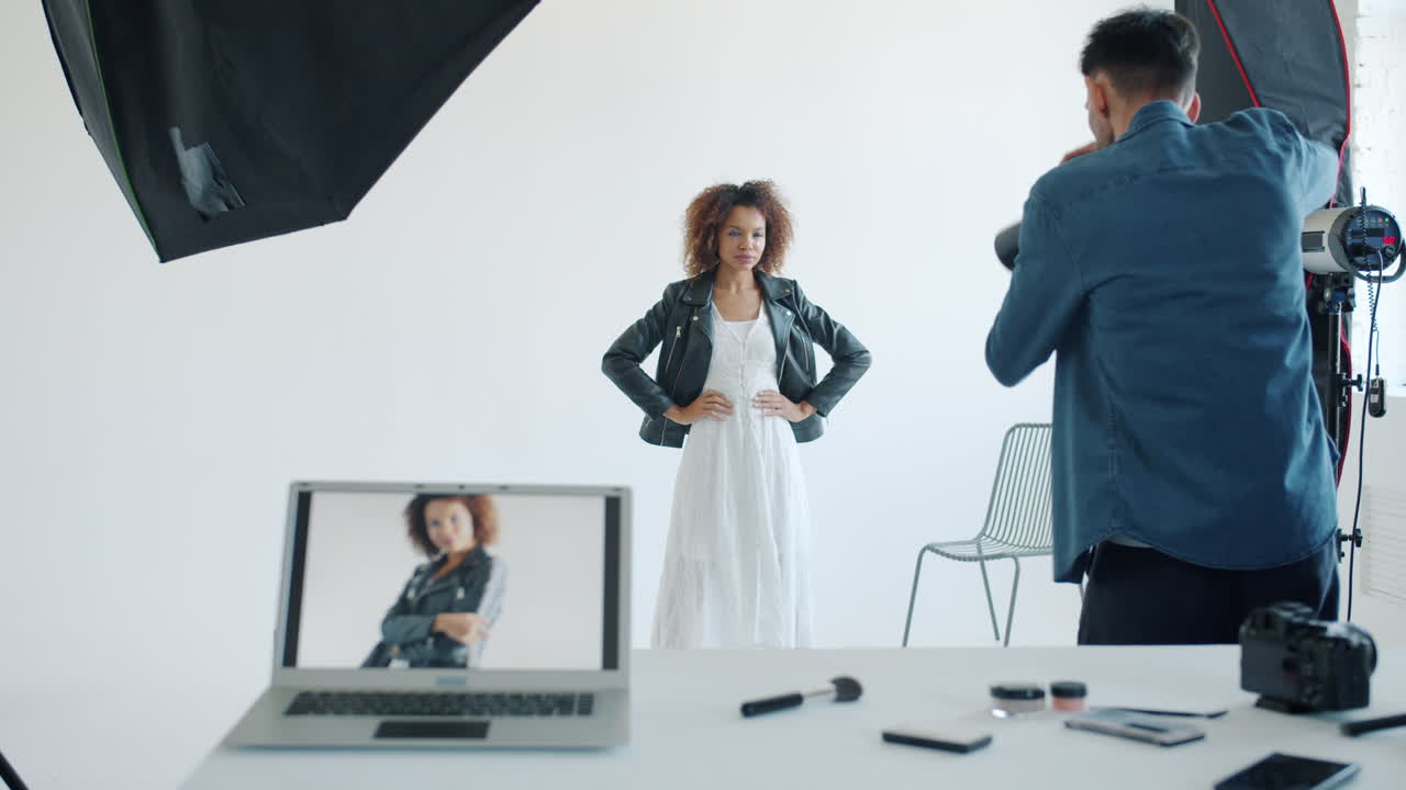 스튜디오 에서 패션 사진 촬영